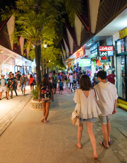 【海】洋巡禮:珊瑚花園浮潛&海鮮燒烤BBQ(可加價升等紅鯨號豪華遊艇趴)→風帆船巡弋