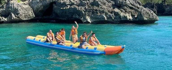 全日自由活動(可至沙灘享受日光浴、海邊戲水、按摩、DMALL採買伴手禮)→沙灘音樂餐吧+KTV歡唱