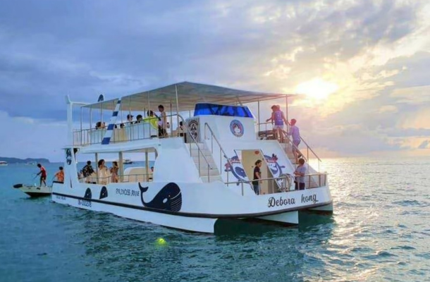 Sunny Side 網美早午餐→DMALL 血拼探索→黃昏遊艇出海(跳水浮潛、音樂派對、網美拍照一次擁有)→Giuseppe義式風味料理