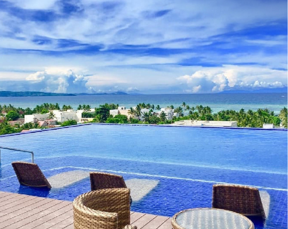 全日自由活動(飯店無邊際泳池戲水、沙灘享受日光浴、舒壓按摩、品藏異國料理)